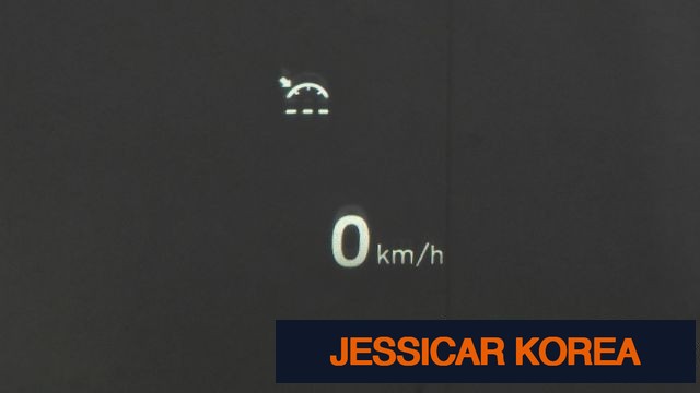 2021 Genesis G90 - Thumbnail 13