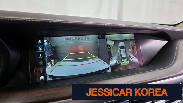 2021 Genesis G90 - Thumbnail 18