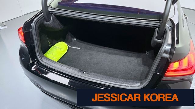 2017 Genesis G80 - Thumbnail 19