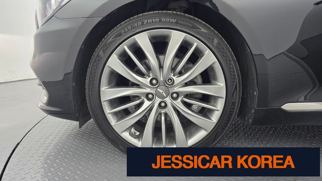 2017 Genesis G80 - Thumbnail 17