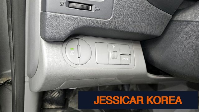 2012 Hyundai Grand Starex - Thumbnail 18
