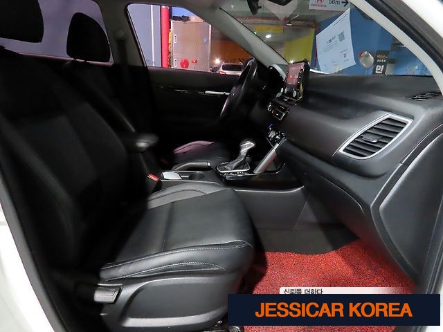 2021 Kia Seltos - Thumbnail 9