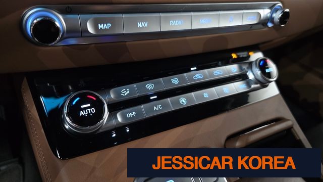 2019 Genesis G90 - Thumbnail 8
