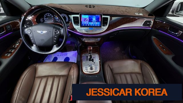 2010 Hyundai Genesis - Thumbnail 15