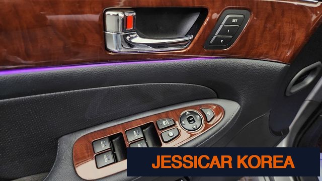 2010 Hyundai Genesis - Thumbnail 16