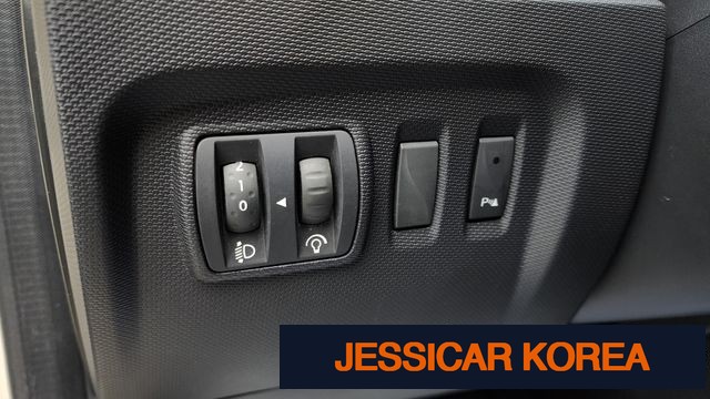 2015 Renault Korea QM3 - Thumbnail 10