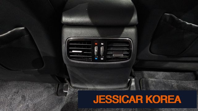 2012 Hyundai Genesis - Thumbnail 2