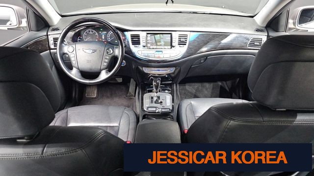 2012 Hyundai Genesis - Thumbnail 14
