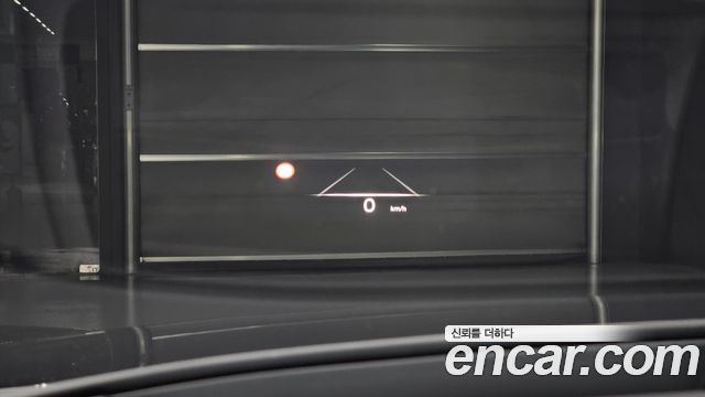 2022 Genesis G90 (RS4) - Thumbnail 2