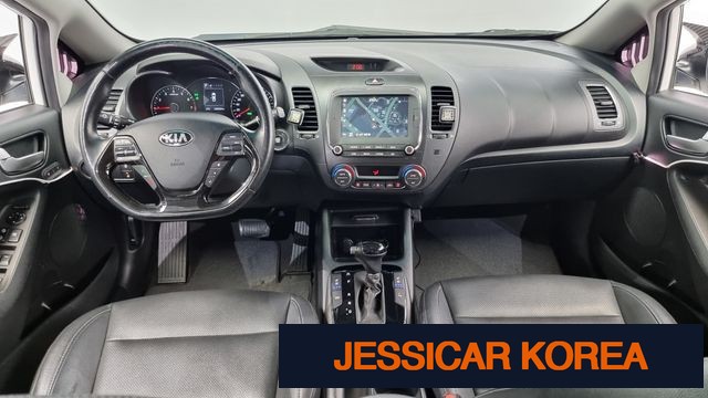 2017 Kia The New K3 - Thumbnail 8