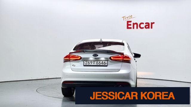 2017 Kia The New K3 - Thumbnail 12