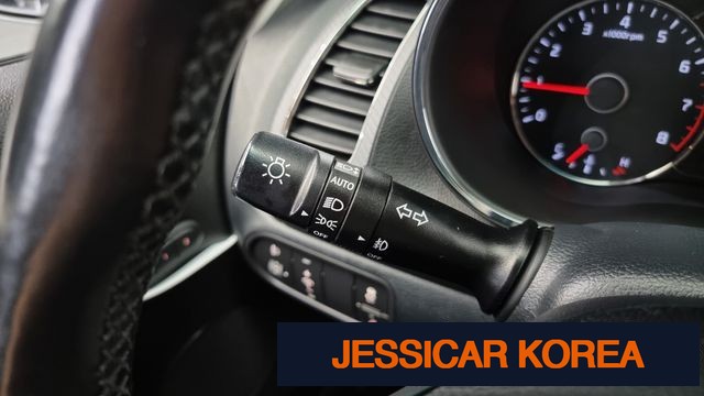 2017 Kia The New K3 - Thumbnail 18