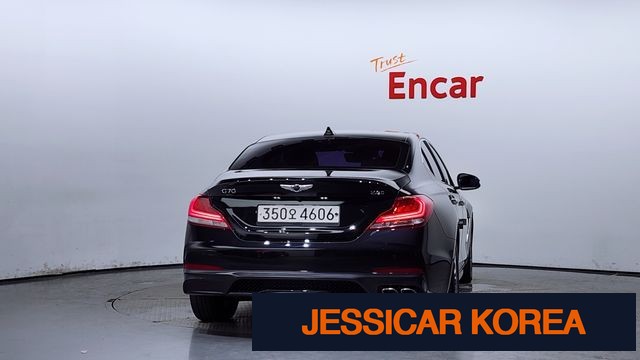 2018 Genesis G70 - Thumbnail 8