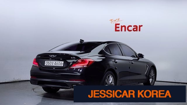 2018 Genesis G70 - Thumbnail 16