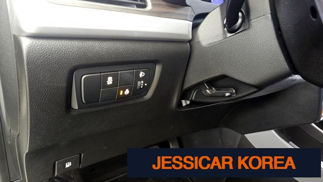 2015 KG Mobility New Korando C - Thumbnail 5