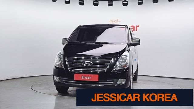 2017 Hyundai Grand Starex - Thumbnail 3