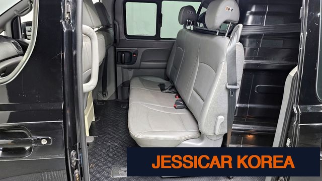 2017 Hyundai Grand Starex - Thumbnail 18