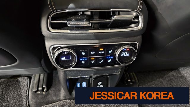 2021 Genesis GV80 - Thumbnail 17