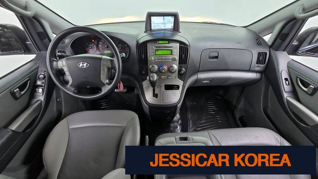 2015 Hyundai Grand Starex - Thumbnail 4
