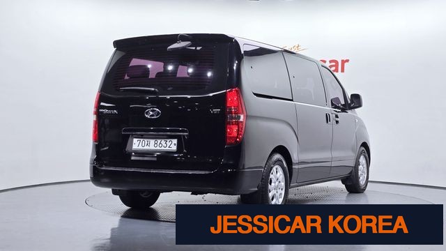2015 Hyundai Grand Starex - Thumbnail 9