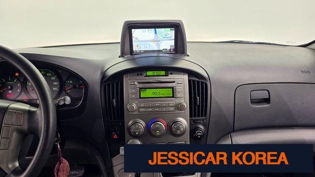 2015 Hyundai Grand Starex - Thumbnail 14