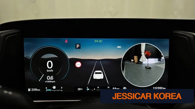 2023 Genesis G90 (RS4) - Thumbnail 8