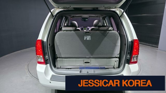 2013 Kia Carnival R - Thumbnail 5