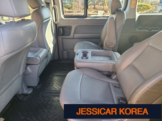 2019 Hyundai The New Grand Starex - Thumbnail 2