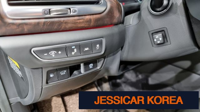 2020 Genesis G90 - Thumbnail 19