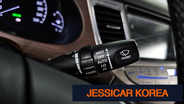 2013 Hyundai Genesis - Thumbnail 2