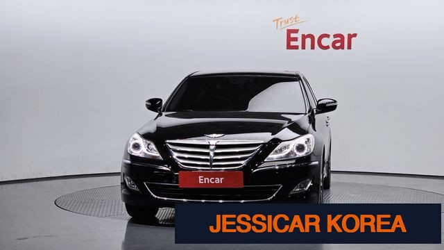 2013 Hyundai Genesis - Thumbnail 9