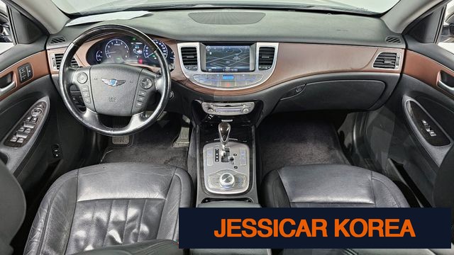 2013 Hyundai Genesis - Thumbnail 12