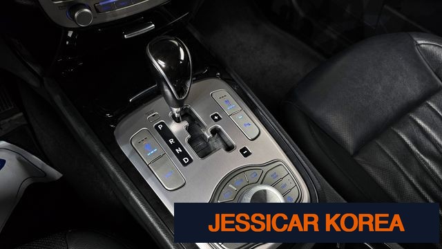 2013 Hyundai Genesis - Thumbnail 14
