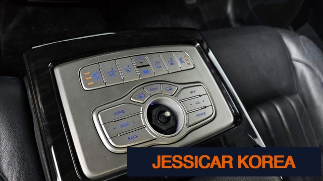 2013 Hyundai Genesis - Thumbnail 18
