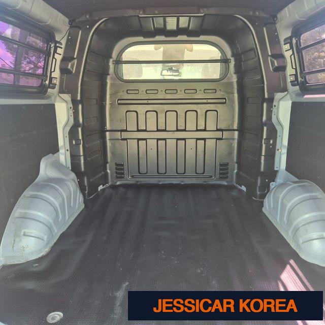 2017 Hyundai Grand Starex - Thumbnail 6