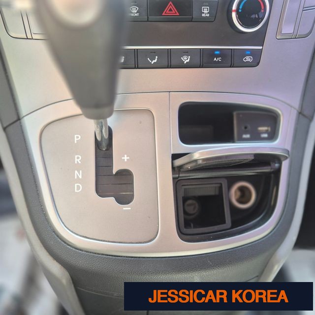 2017 Hyundai Grand Starex - Thumbnail 14