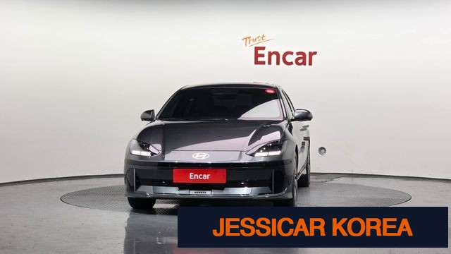 2023 Hyundai Ioniq 6 - Thumbnail 2