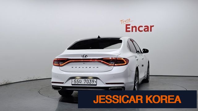 2019 Hyundai Grandeur IG - Thumbnail 18