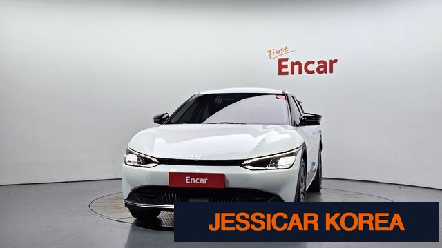 2022 Kia EV6 - Thumbnail 8