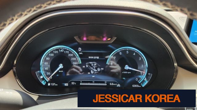 2024 Genesis GV70 - Thumbnail 13