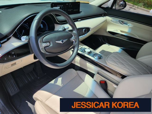 2024 Genesis GV70 - Thumbnail 17