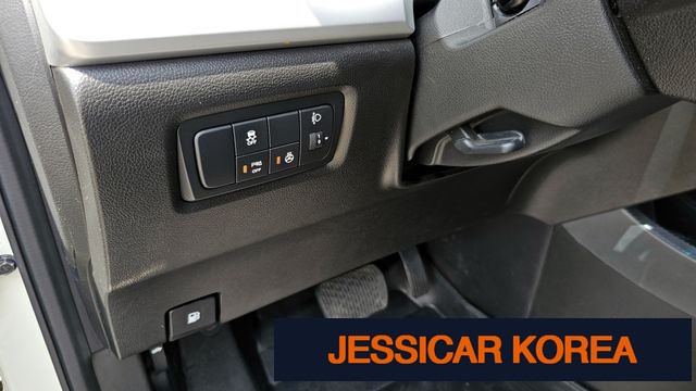 2017 KG Mobility New Style Korando C - Thumbnail 8