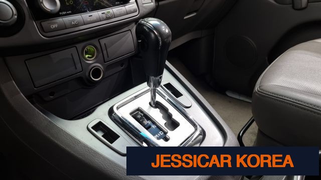 2014 KG Mobility Korando Turismo - Thumbnail 11