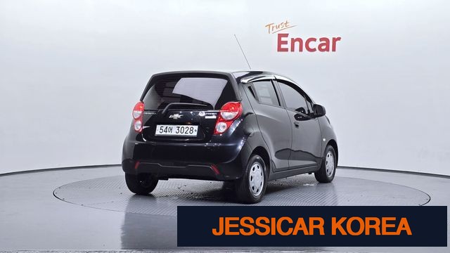 2014 Chevrolet Spark - Thumbnail 2