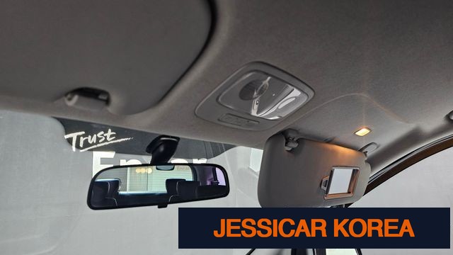 2016 Hyundai Grand Starex - Thumbnail 10