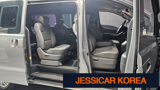2016 Hyundai Grand Starex - Thumbnail 11