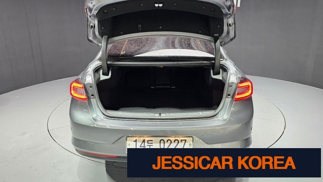 2016 Renault Korea SM6 - Thumbnail 4