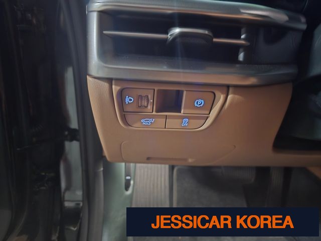 2025 Hyundai Grandeur (GN7) - Thumbnail 10
