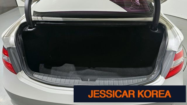 2016 Hyundai Grandeur HG - Thumbnail 16