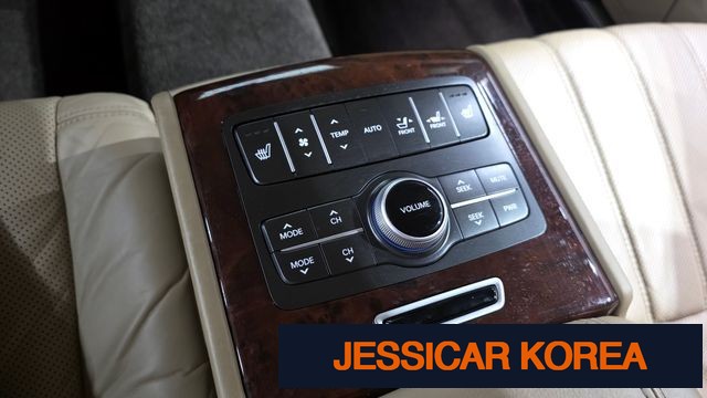 2012 Hyundai Equus (new model) - Thumbnail 2